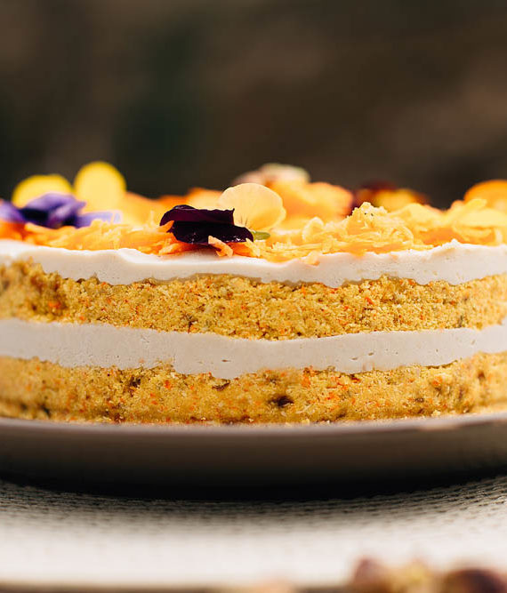 Raw Carrot Cake – prajitura morcov – Greenlicious Oradea (2)