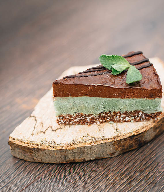 Raw Chocolate Mint Cake – prajitura ciocolata menta – Greenlicious Oradea (6)