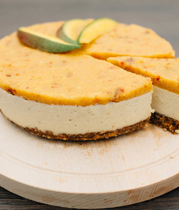 Raw Mango Cake prajitura mango Greenlicious Oradea (4)