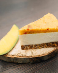 Raw Mango Cake prajitura mango Greenlicious Oradea (7)