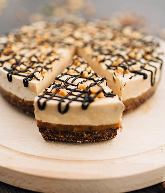 Raw Snickers Cake – prajitura snickers – Greenlicious Oradea (6)