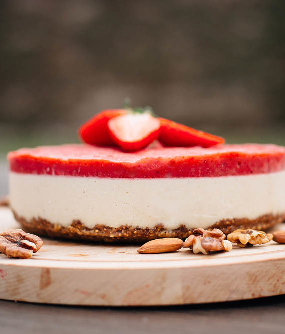 Raw Strawberry Cake – prajitura capsuni – Greenlicious Oradea (4)